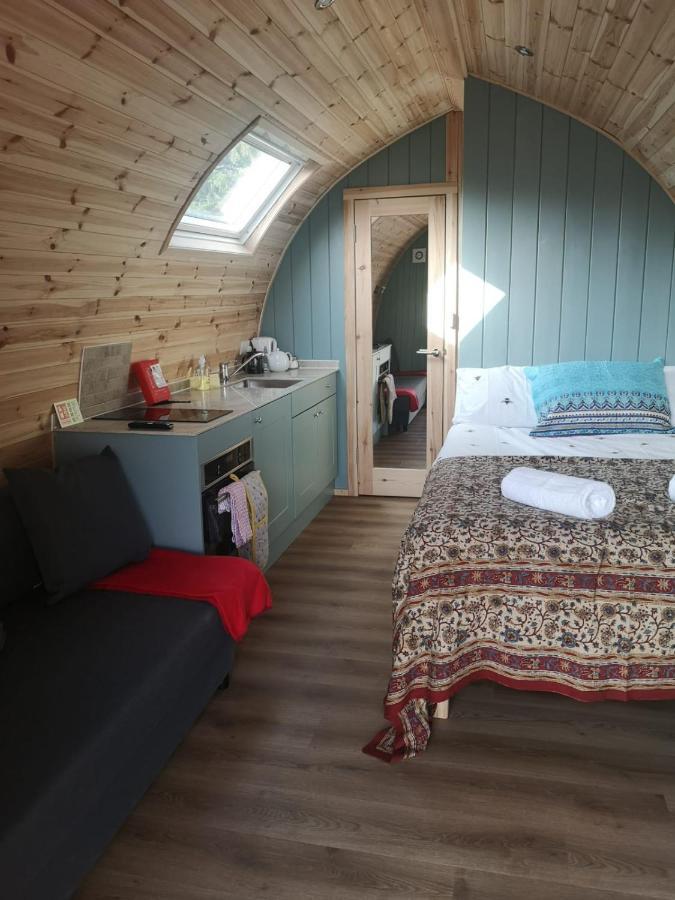 Missin' Link Glamping Hotel West Hoathley Kültér fotó